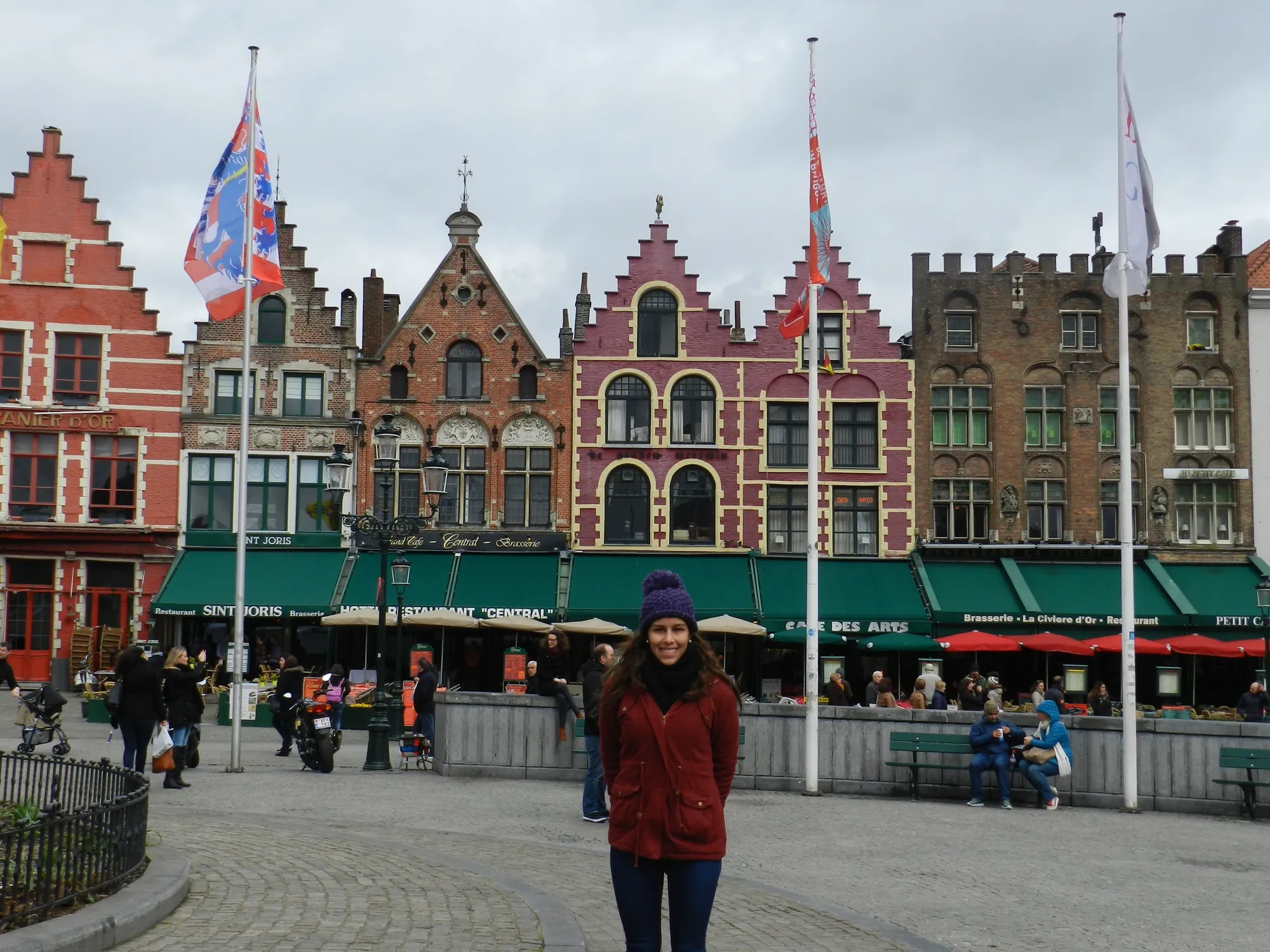 Las casas medievales de la plaza de Brujas, Bélgica